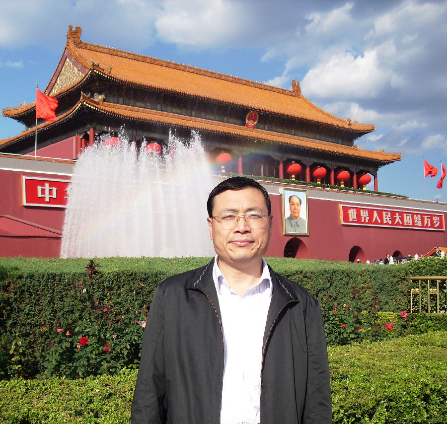 黄胜阳.jpg